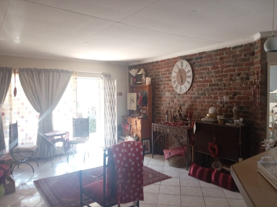 2 Bedroom Property for Sale in Pellissier Free State
